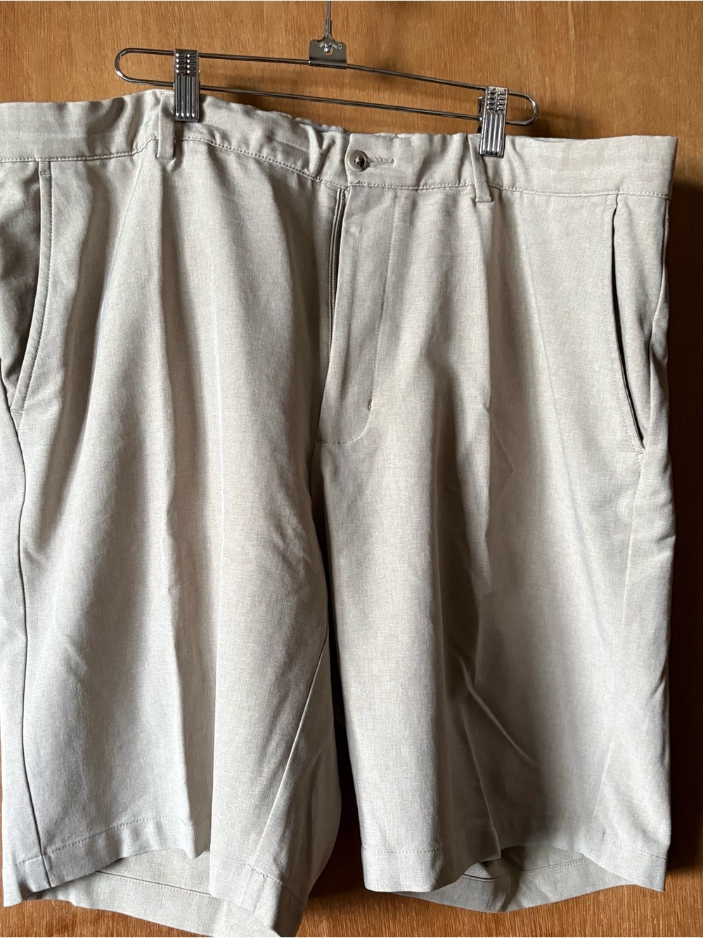 Greg Norman Men Tan Shorts, W40
